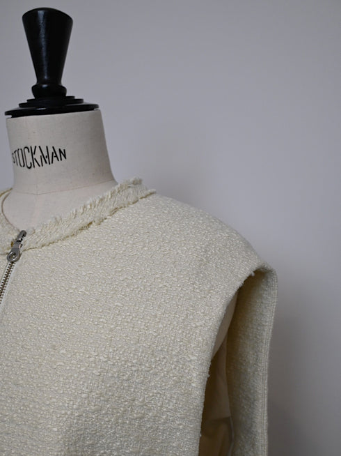 egg zip vest